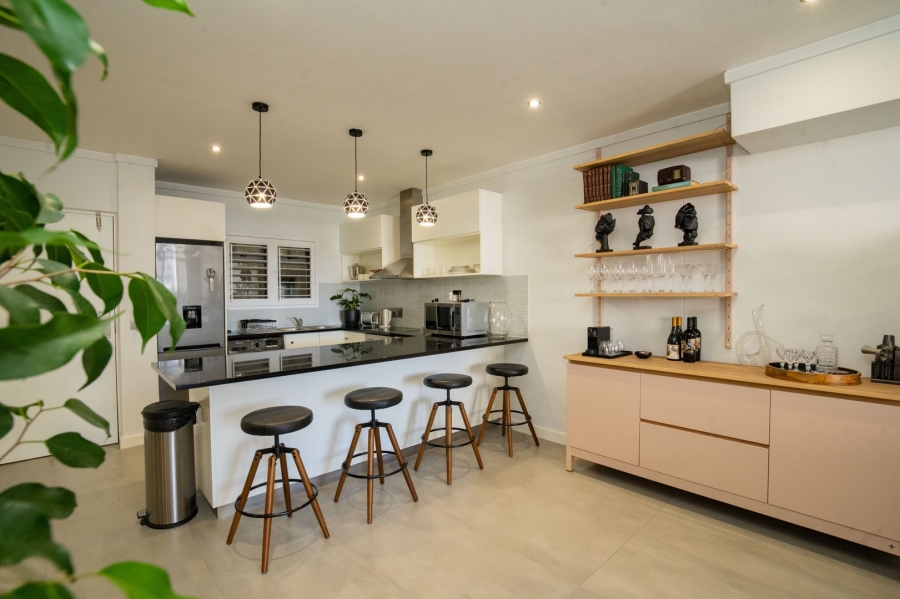 1 Bedroom Property for Sale in Foreshore Western Cape